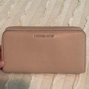 Authentic Michael Kors Adele wallet